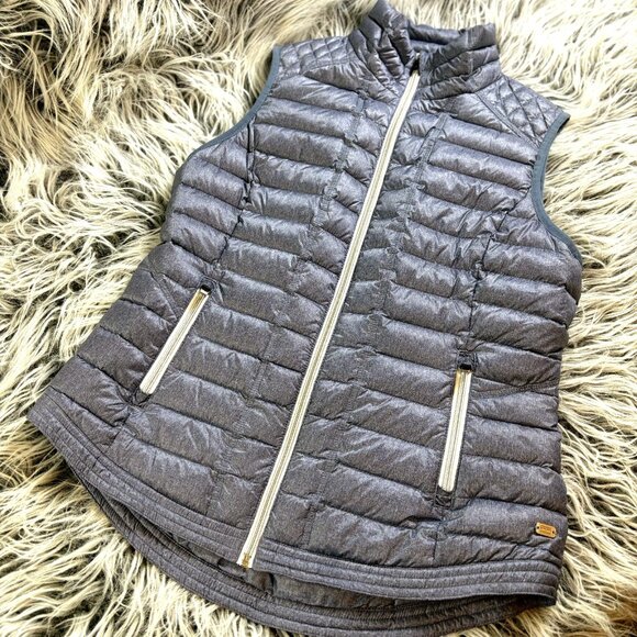 Tommy Hilfiger Women's Down Puffer Vest Full zip Size Medium NWOT - Picture 1 of 15
